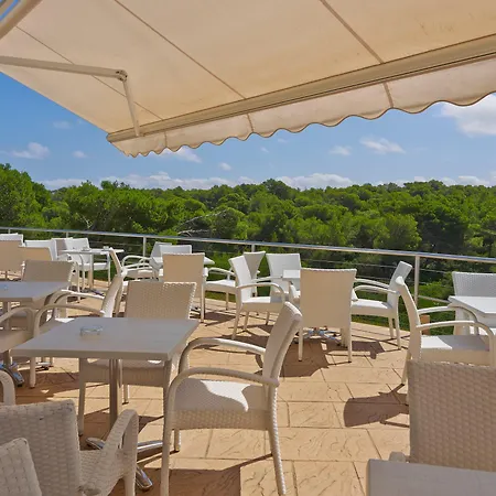 Готель Exagon Park 4*