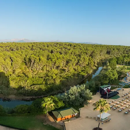 Exagon Park Готель