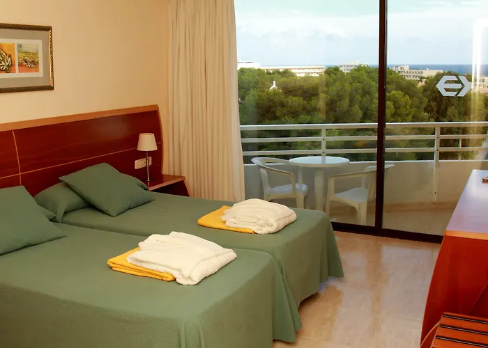 Exagon Park Готель 4*