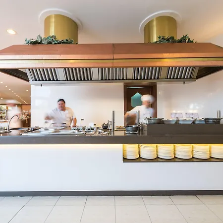 Exagon Park 4* 坎皮卡福特