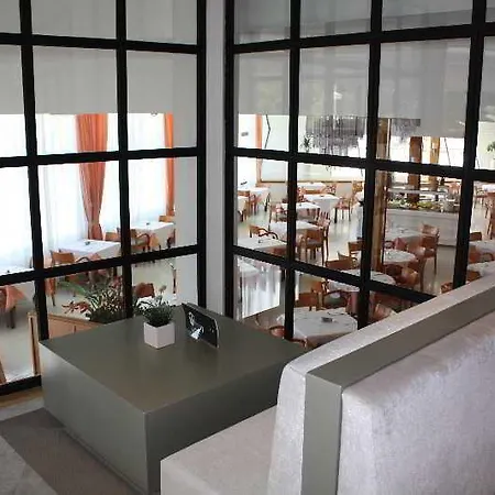 Exagon Park מלון